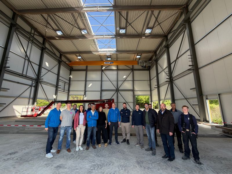 Foto: Richtfest für die neue Elektrolysehalle