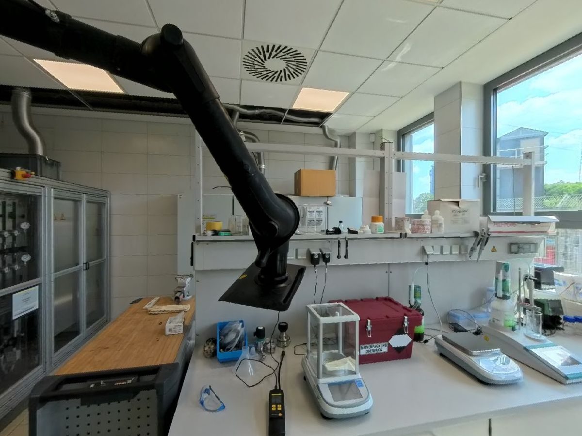 Labor im Technikum